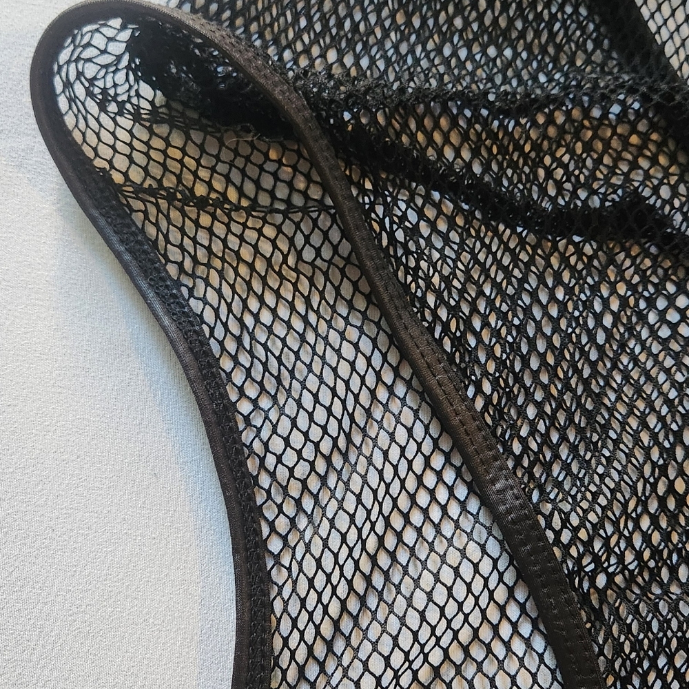 Fishnet Razorback Hoodie - Picture 3 of 4